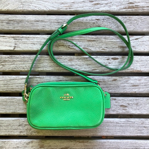 Coach Handbags - Coach Kelly Green Convertible Crossbody